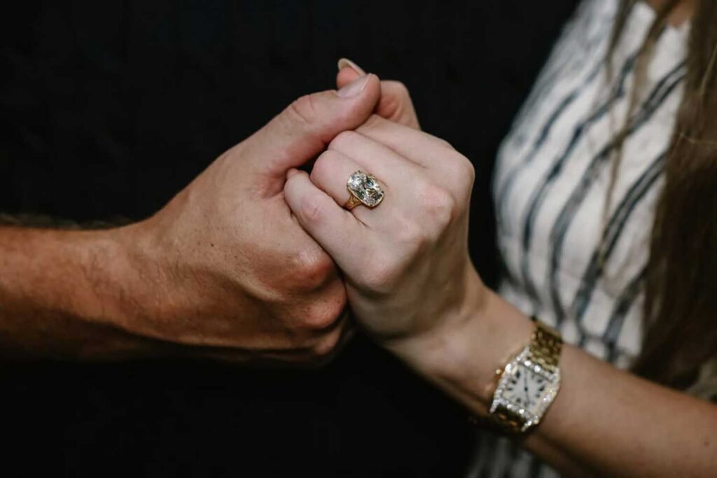 taylor switf and travis kelcey engagement ring